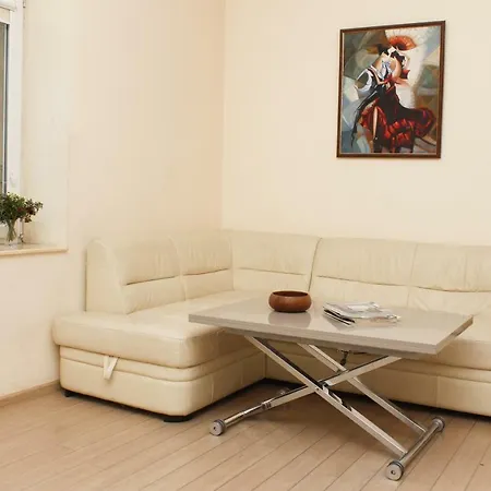 Luxury Flat Lusy In The Heart Of Apartment *